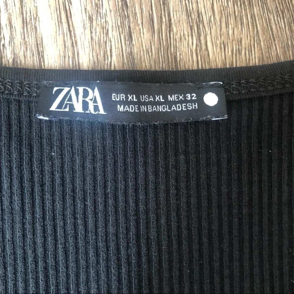 Zara Basic Short Sleeve Ribbed Crop Top - Picture 2 of 7